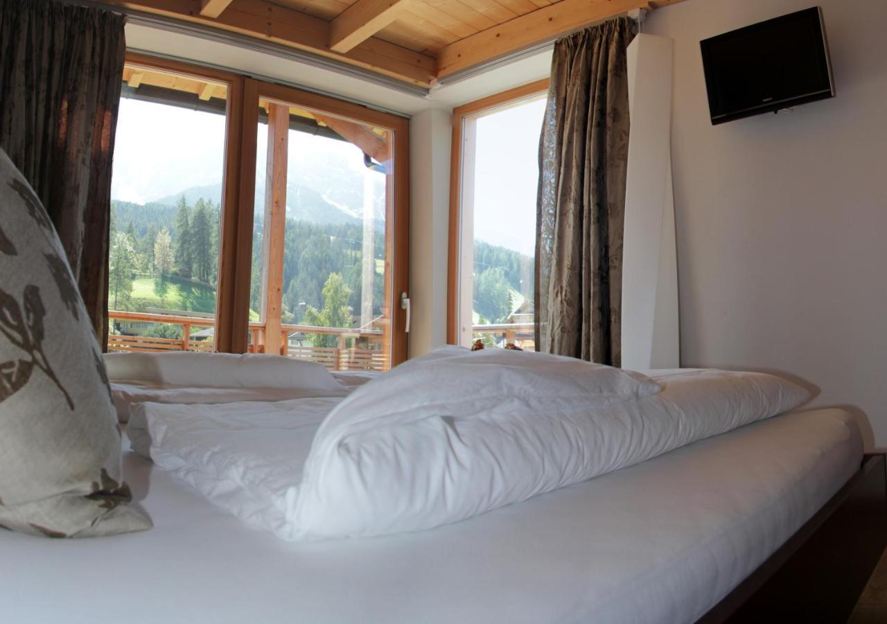 Garni - Hotel Am Burghuegel San Candido Exteriér fotografie