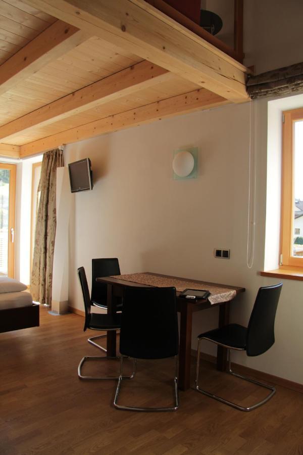 Garni - Hotel Am Burghuegel San Candido Exteriér fotografie